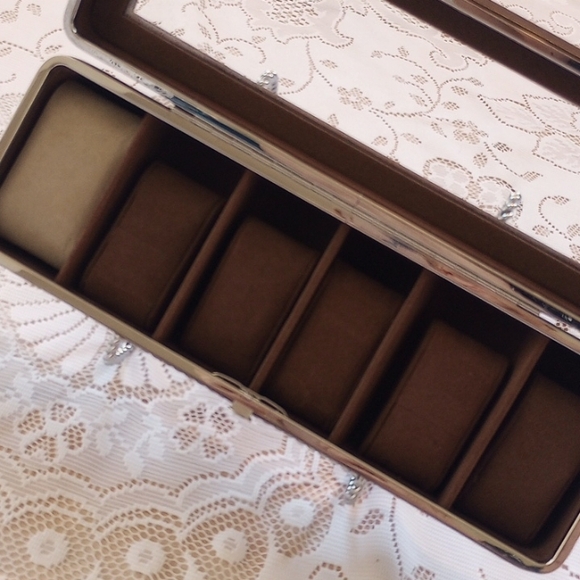 Watch Case - Picture 2 of 12